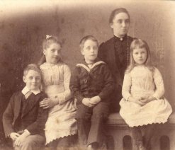 Emma Louisa Holdsworth and family, ca 1891