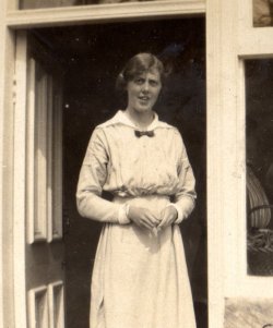 Mabel Highley, 1915