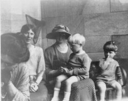 Doris, Mabel, Micky, John Holdsworth, 1924 