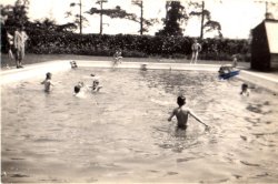 Swimming bath at Lockers Park ca. 1935