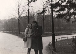 Didy and Bill Holdsworth, Amsterdam, 1946
