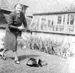 Toddie, Mrs I. L. Nisbet and 'Smokie' at The Patch, Haddenham 1946