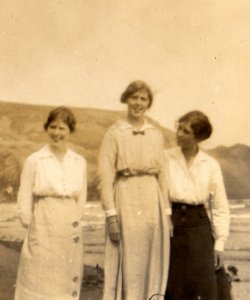 Doris and Mabel Highley, A.Hirst at Sandsend, August 1915