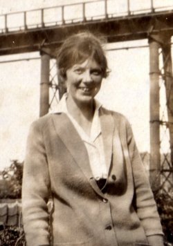 Doris Highley at Sandsend, August 1915