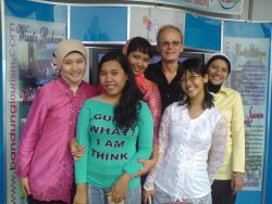 David Holdsworth and friends near 'Sate Building', Bandung 2006