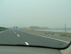 On the road from Shanghai, 27 Mar 2006