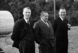 Fred Farrar, John Balmforth, Jack Fitzpatrick, Watching the Lea Valley Scheme ca. 1954