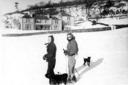 Miss Nan Cutliffe-Hyne and Didy Holdsworth skiing in front of Scargill House 1947
