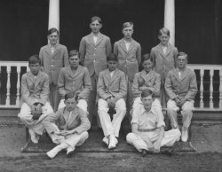 Lockers Park Cricket XI 1935