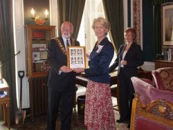 receiving momento in Halifax Town Hall, 6 Sept 2008